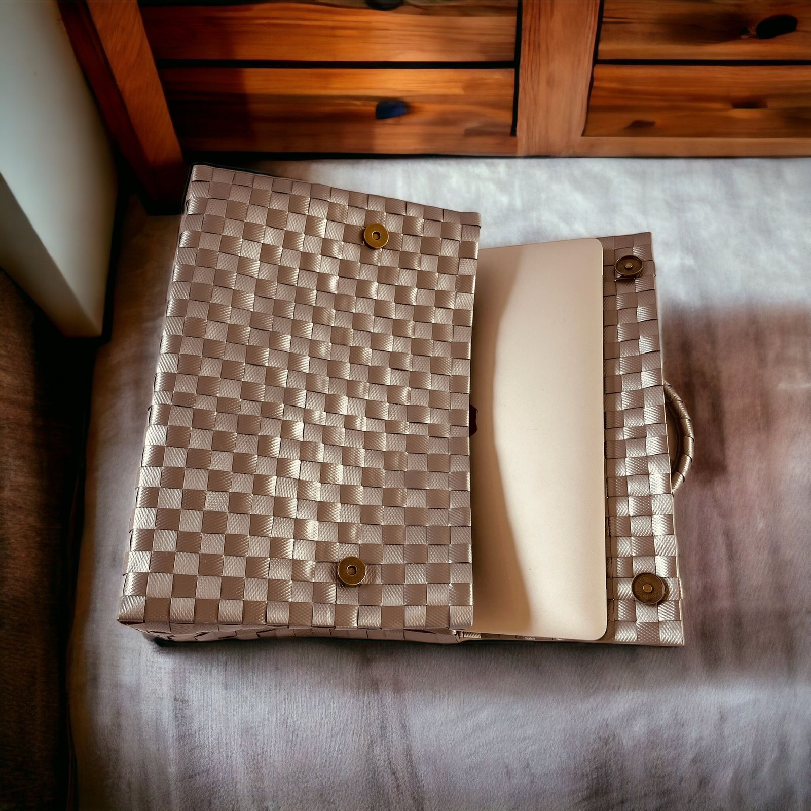 SOLAPA PLATA: imagen 2