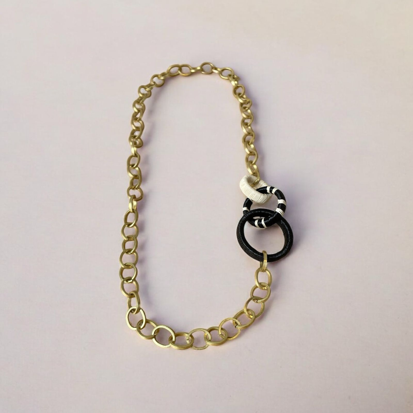 COLLAR AROS B&N: imagen 3